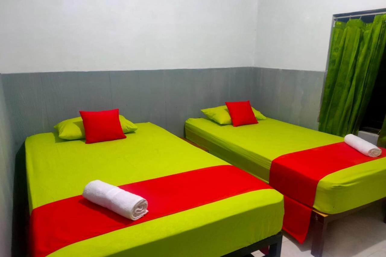 Oyo 91179 Hotel Lagalleria Sumenep Екстер'єр фото