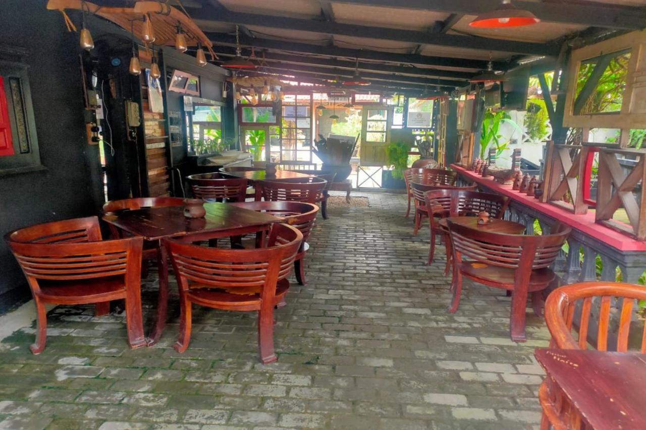 Oyo 91179 Hotel Lagalleria Sumenep Екстер'єр фото