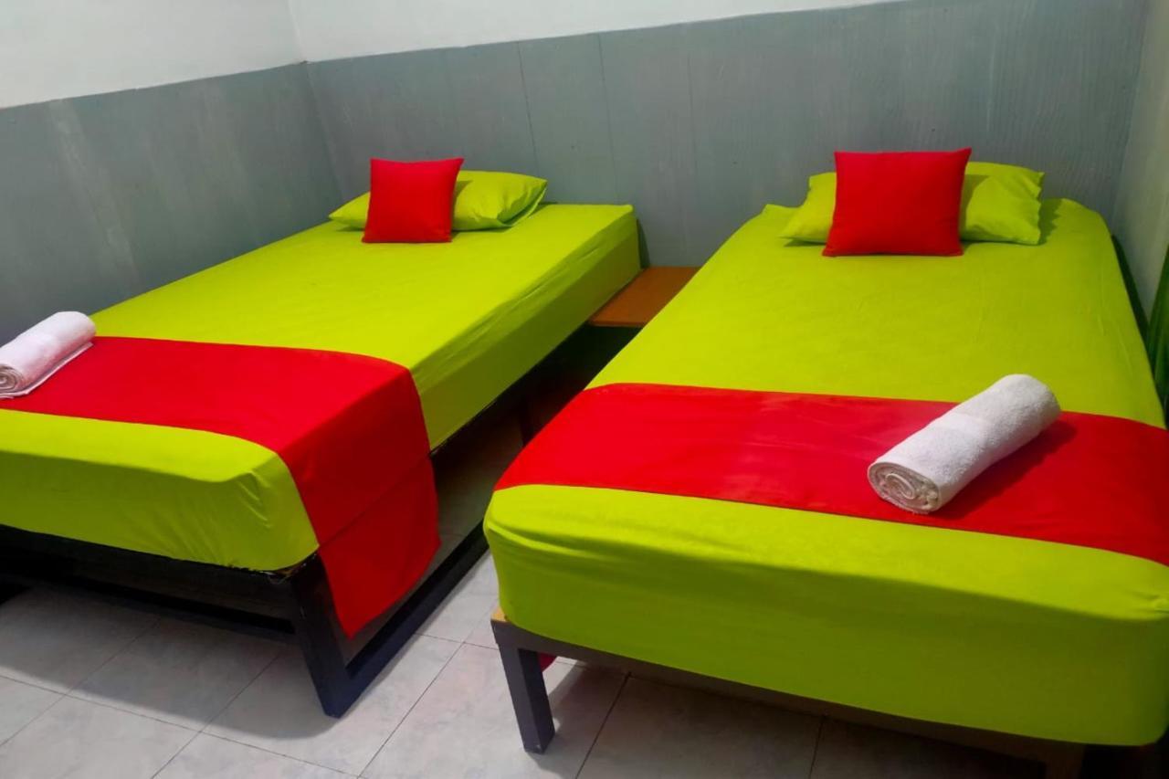 Oyo 91179 Hotel Lagalleria Sumenep Екстер'єр фото