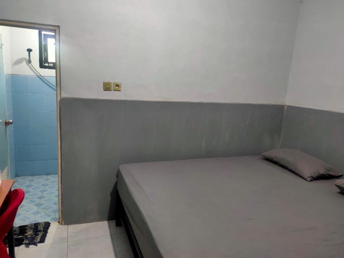 Oyo 91179 Hotel Lagalleria Sumenep Екстер'єр фото